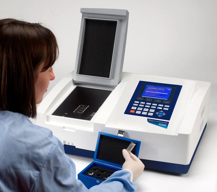 Spectrophotometers / Colourimeters