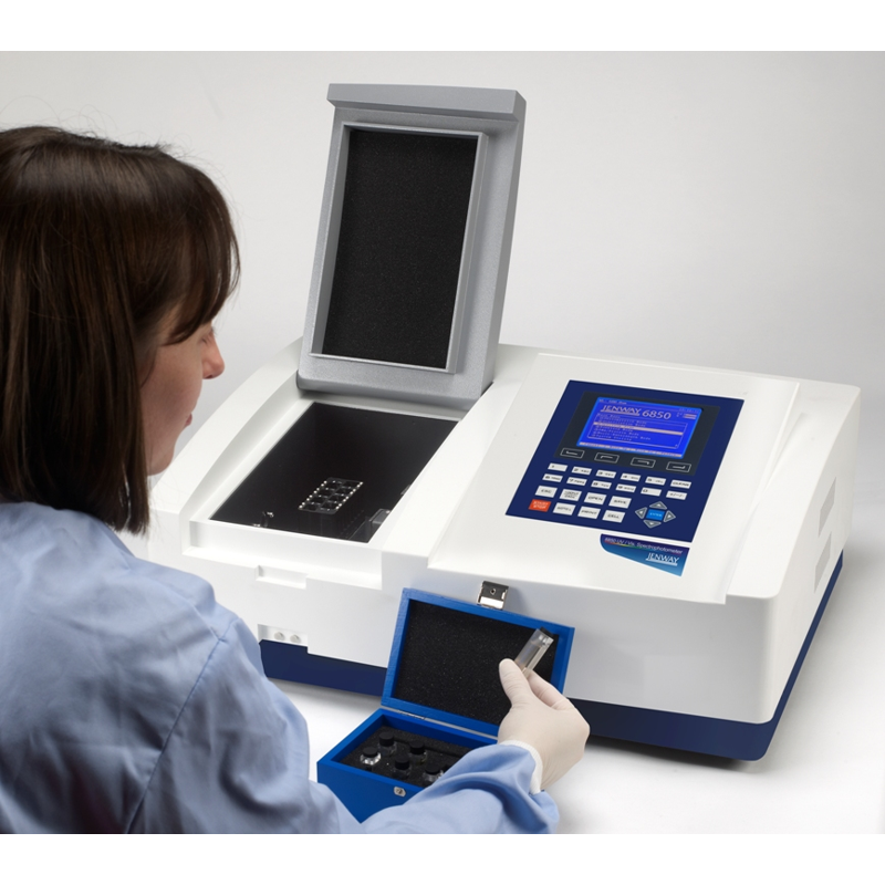 Spectrophotometers / Colourimeters